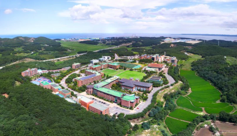 한동대학교 건물 전경